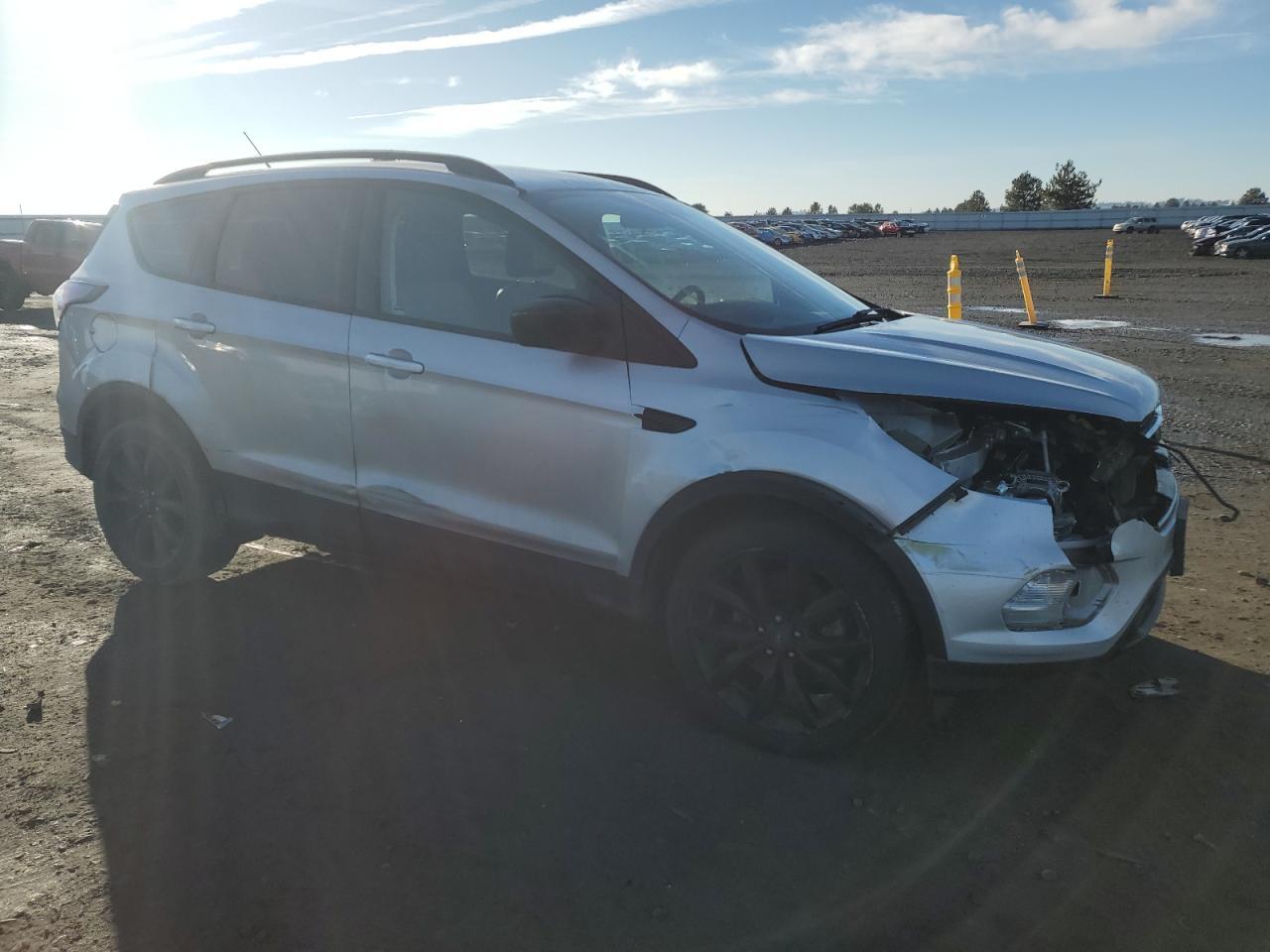 2017 FORD ESCAPE SE - Фото 4