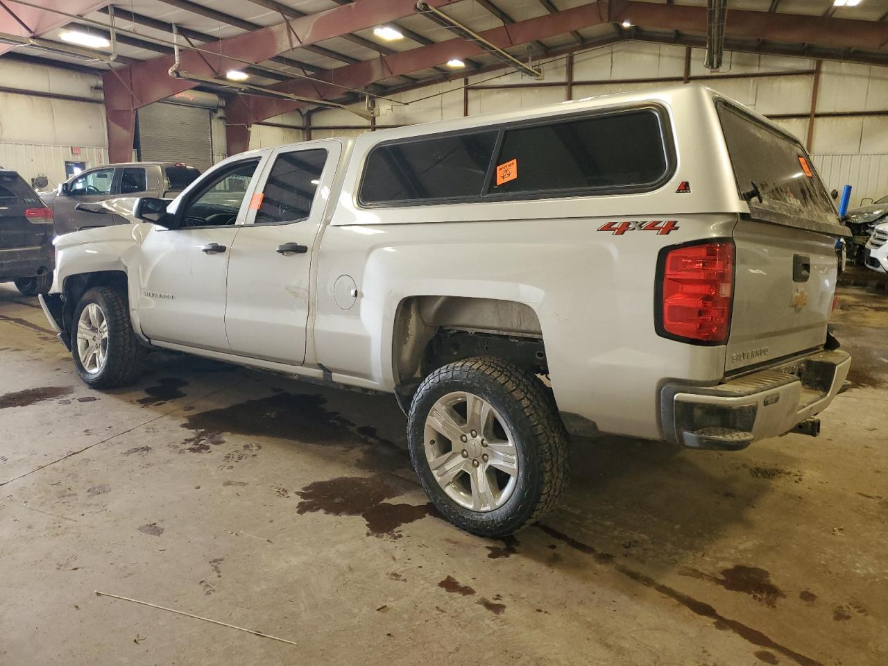 2018 CHEVROLET SILVERADO - Фото 2
