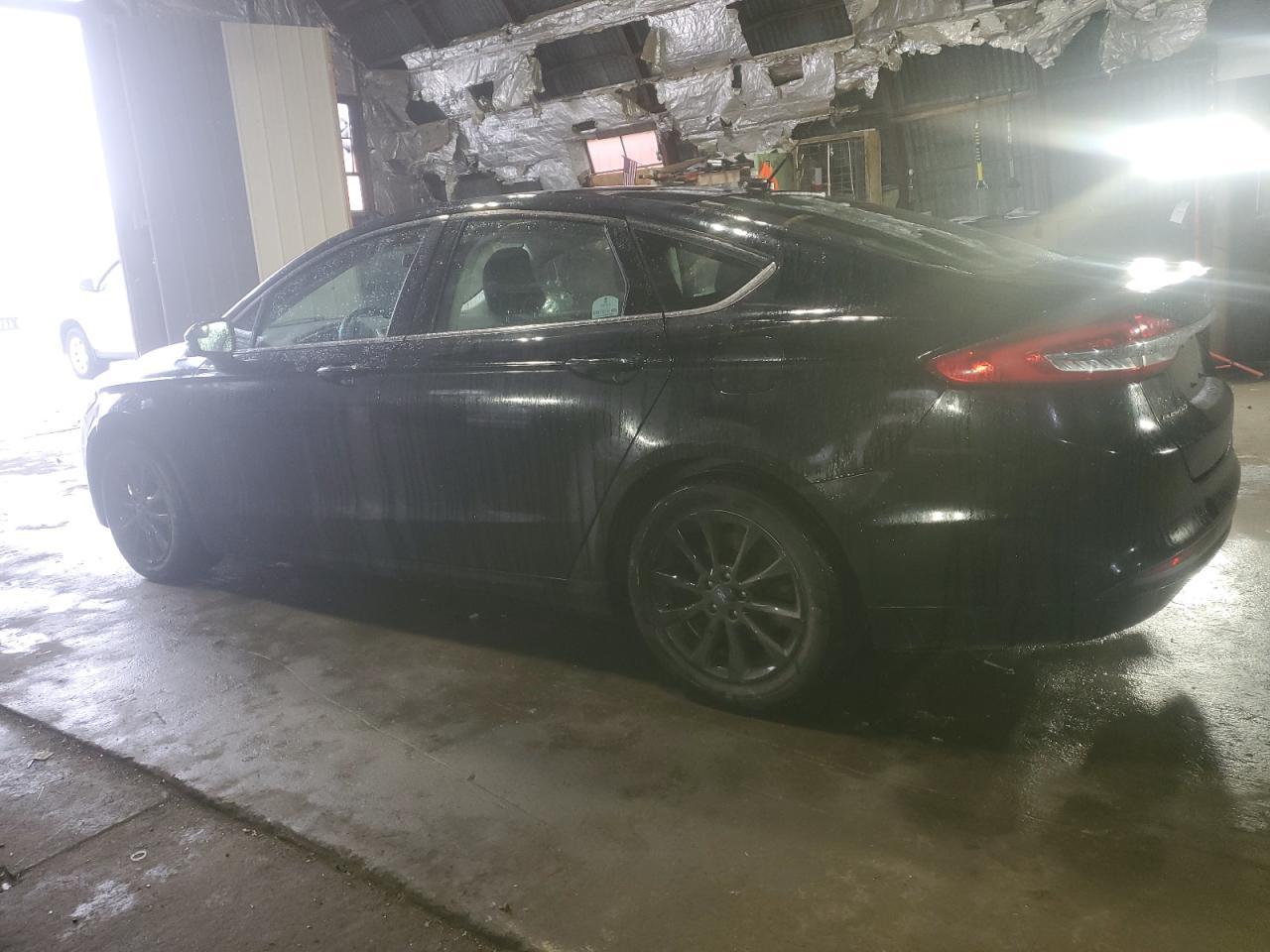 2017 FORD FUSION SE - Image 2