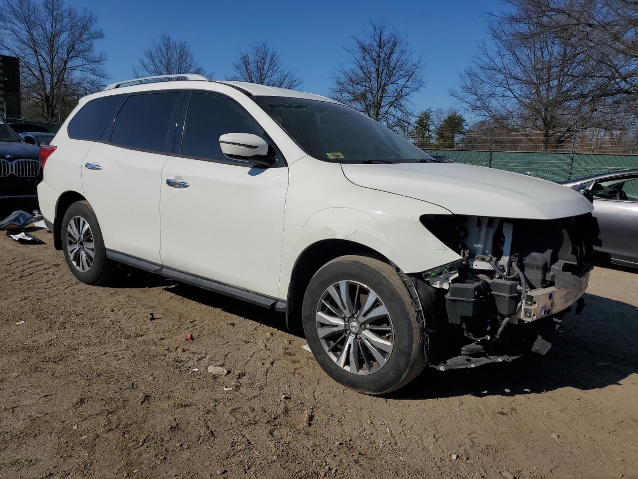 2017 NISSAN PATHFINDER - Фото 4