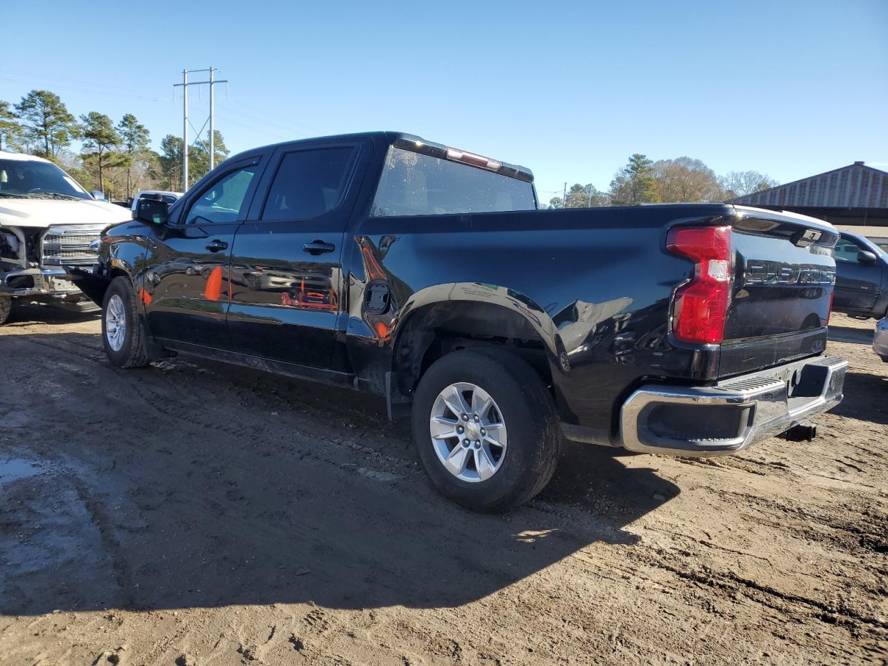 2021 CHEVROLET SILVERADO - Image 2