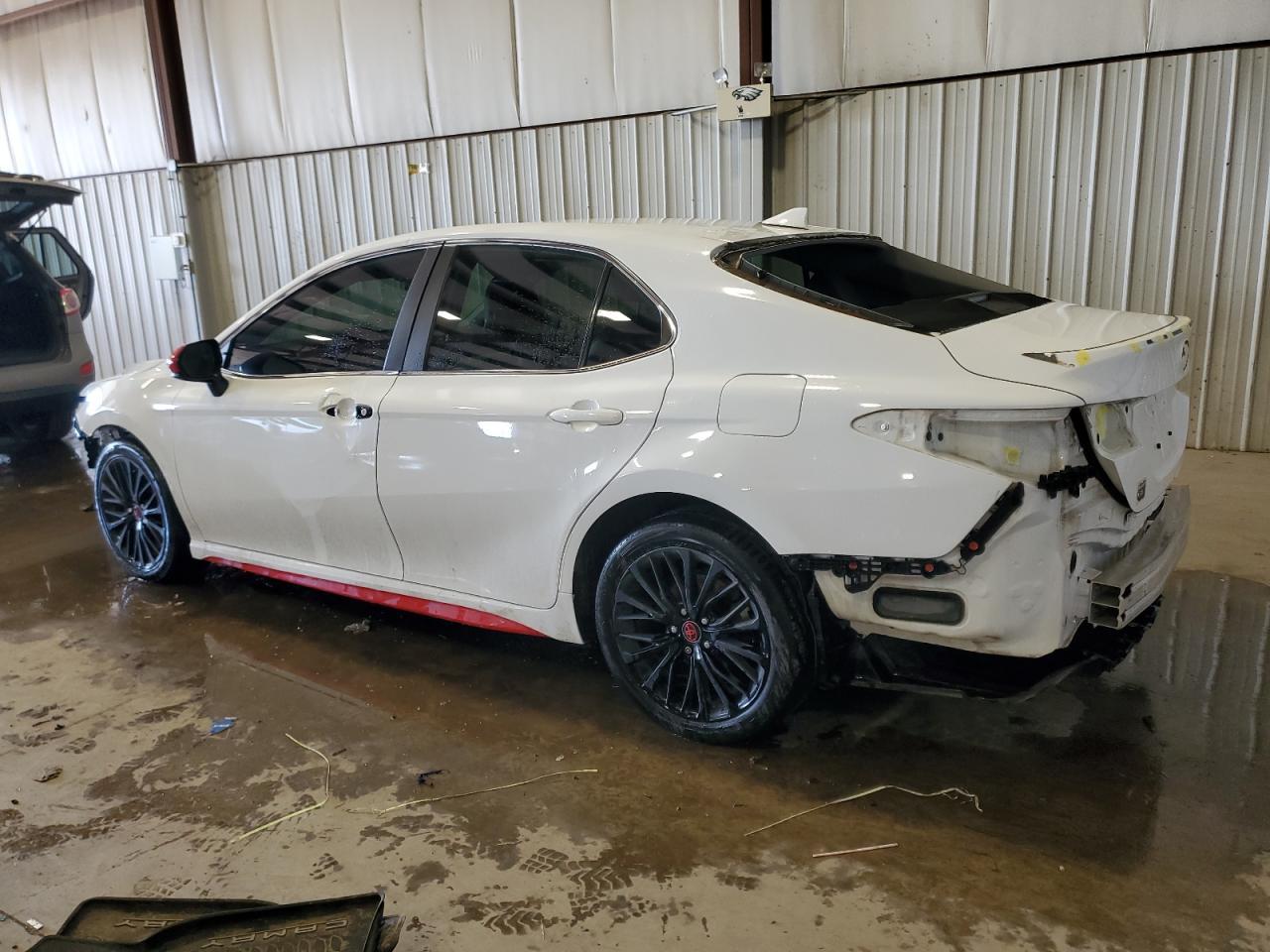 2020 TOYOTA CAMRY SE - Image 2