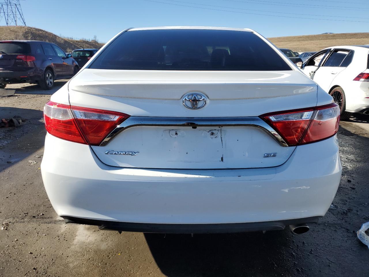 2015 TOYOTA CAMRY LE - Фото 6
