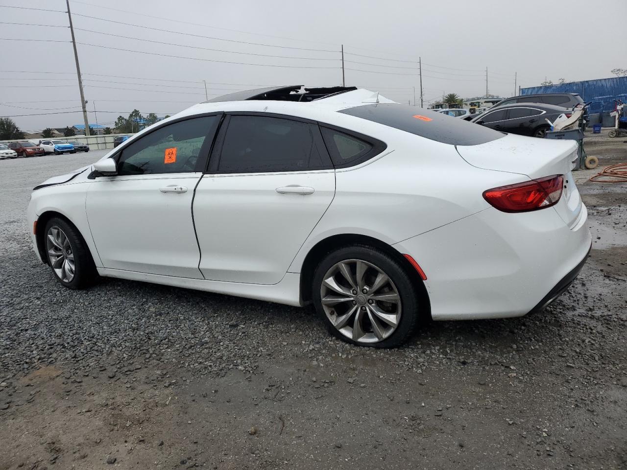2015 CHRYSLER 200 S - Image 2