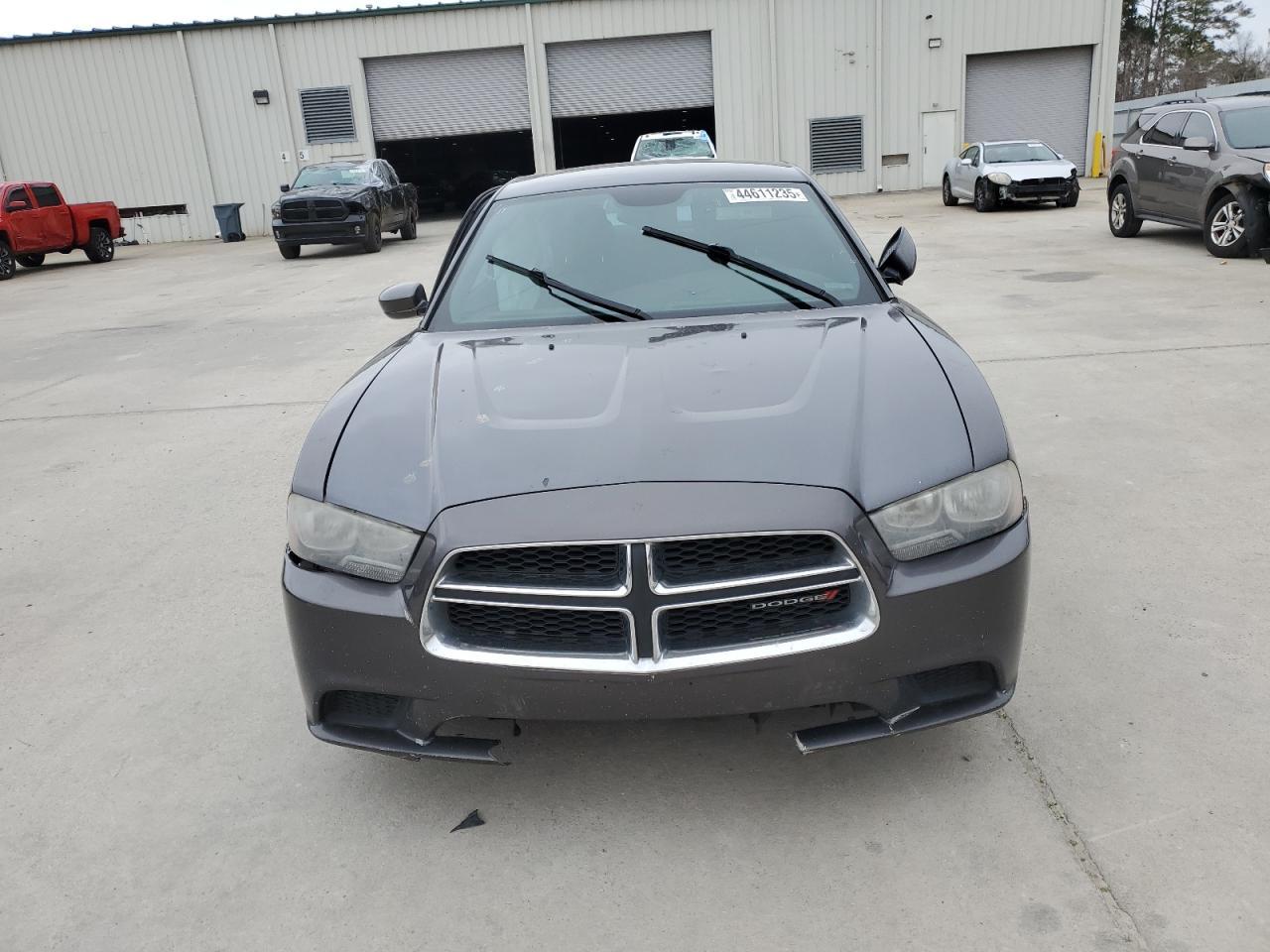 2013 DODGE CHARGER SE - Фото 5