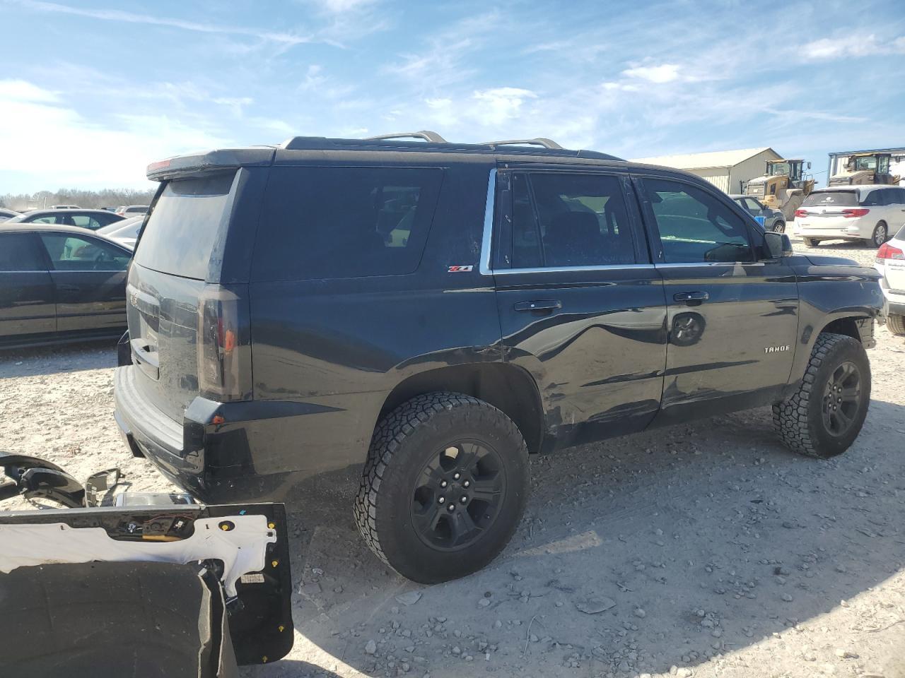 2017 CHEVROLET TAHOE K150 - Фото 3