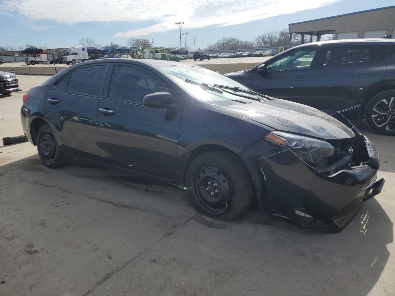 2018 TOYOTA COROLLA L - Image 4
