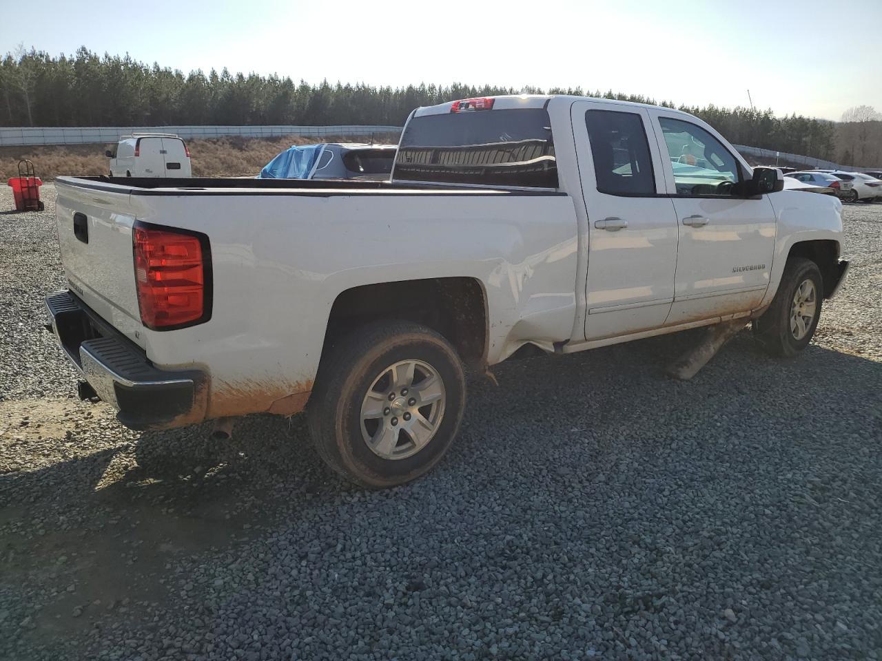 2018 CHEVROLET SILVERADO - Image 3