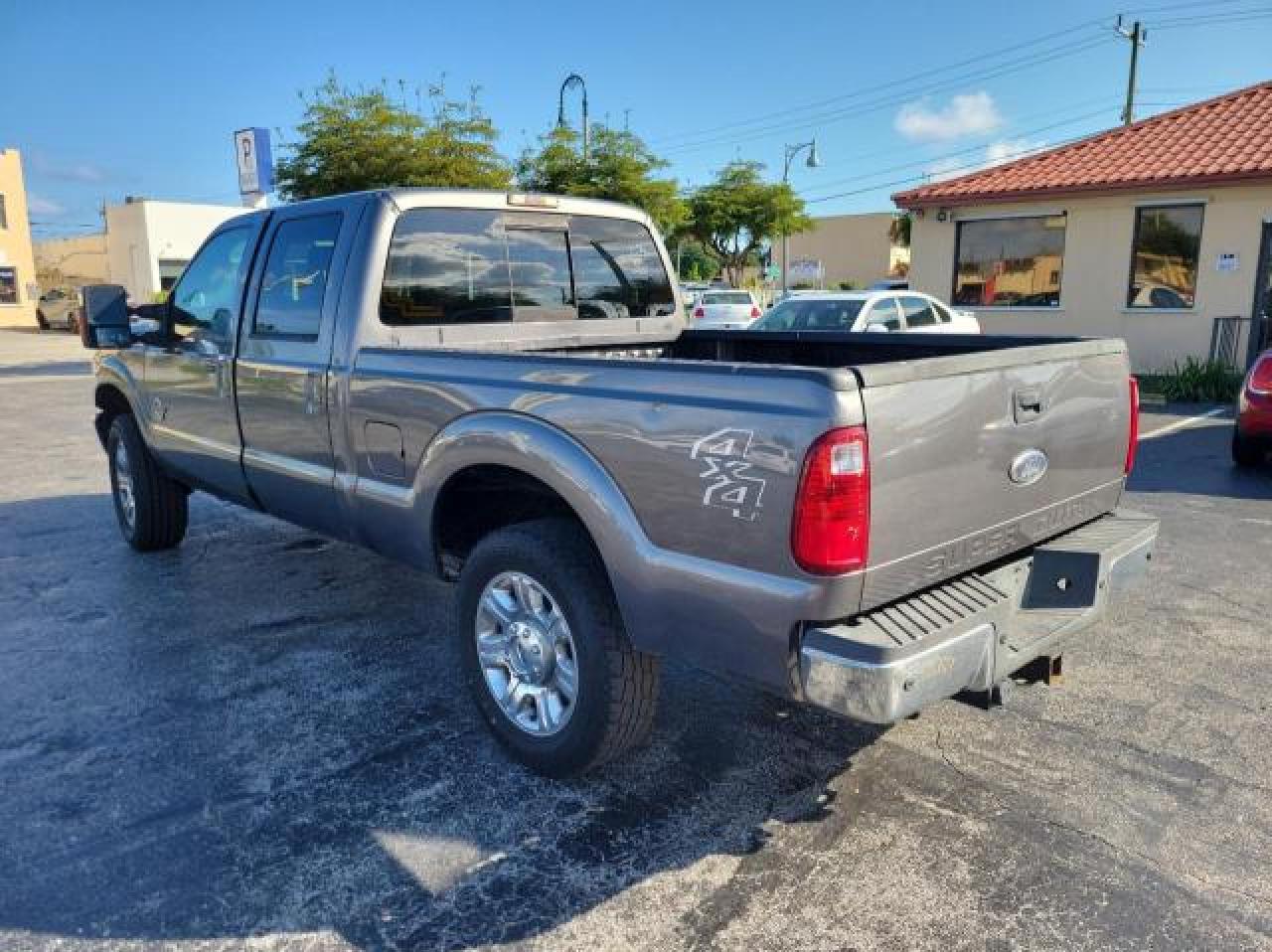 2012 FORD F250 SUPER - Фото 3