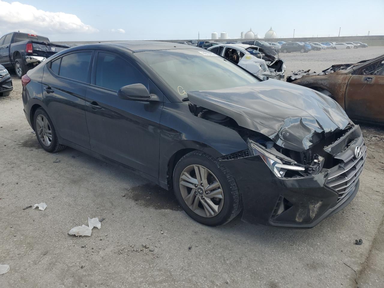 2019 HYUNDAI ELANTRA SE - Фото 4