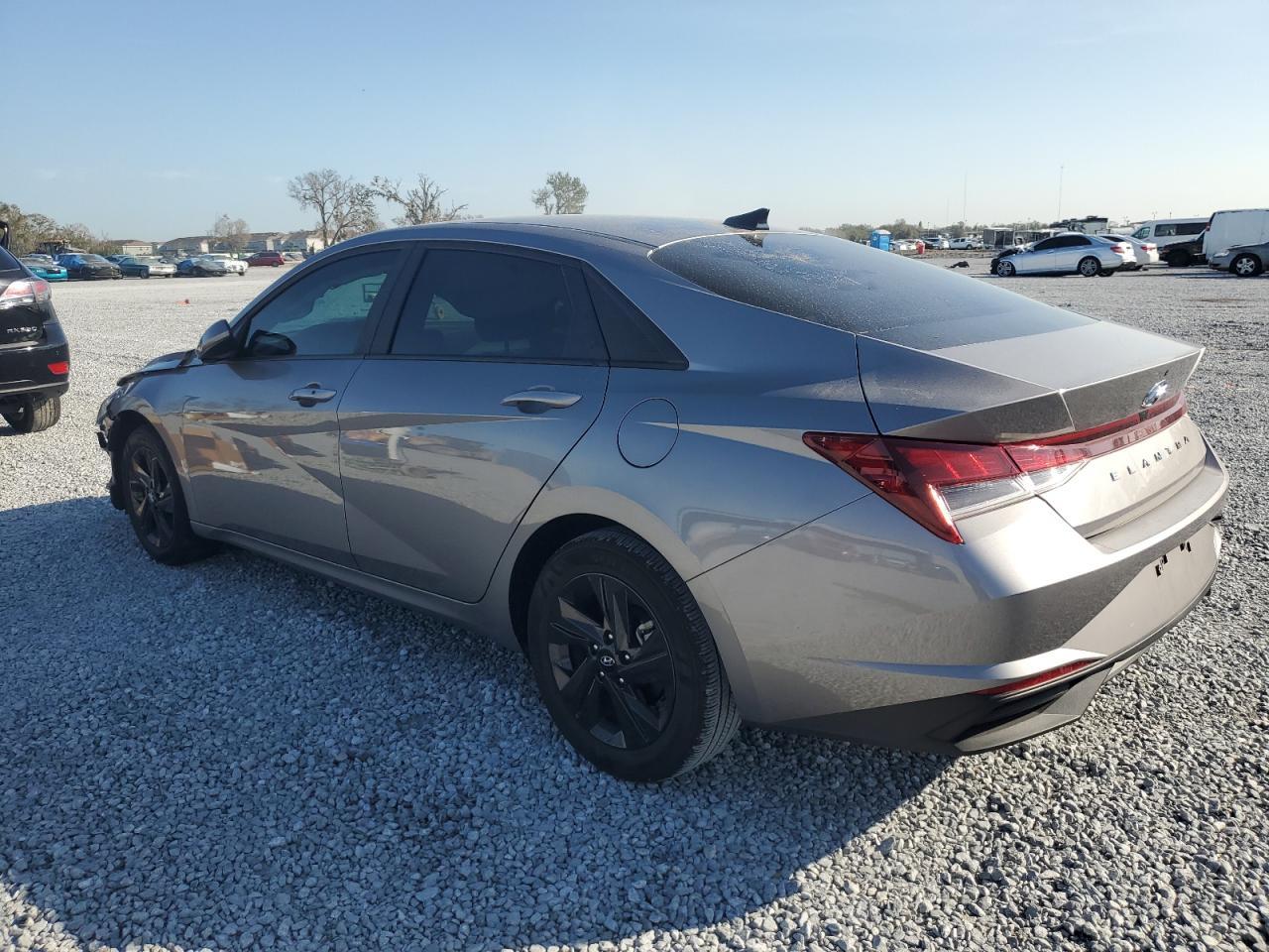 2023 HYUNDAI ELANTRA SE - Image 2