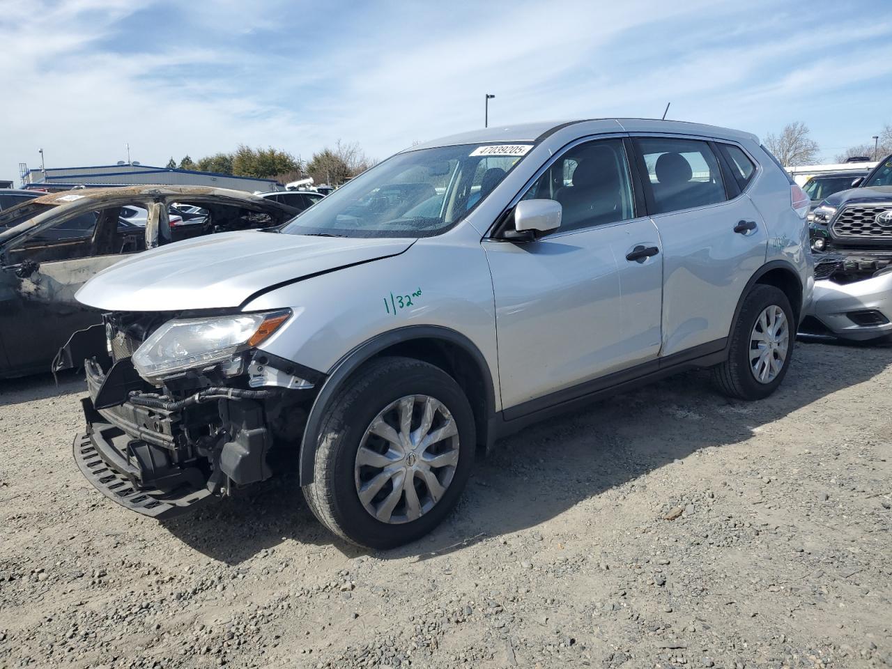 2016 NISSAN ROGUE S
