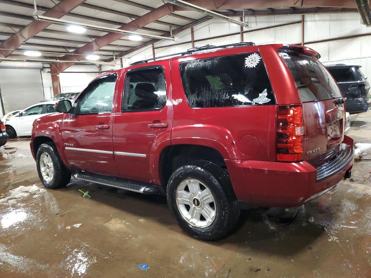 2011 CHEVROLET TAHOE K150 - Image 2