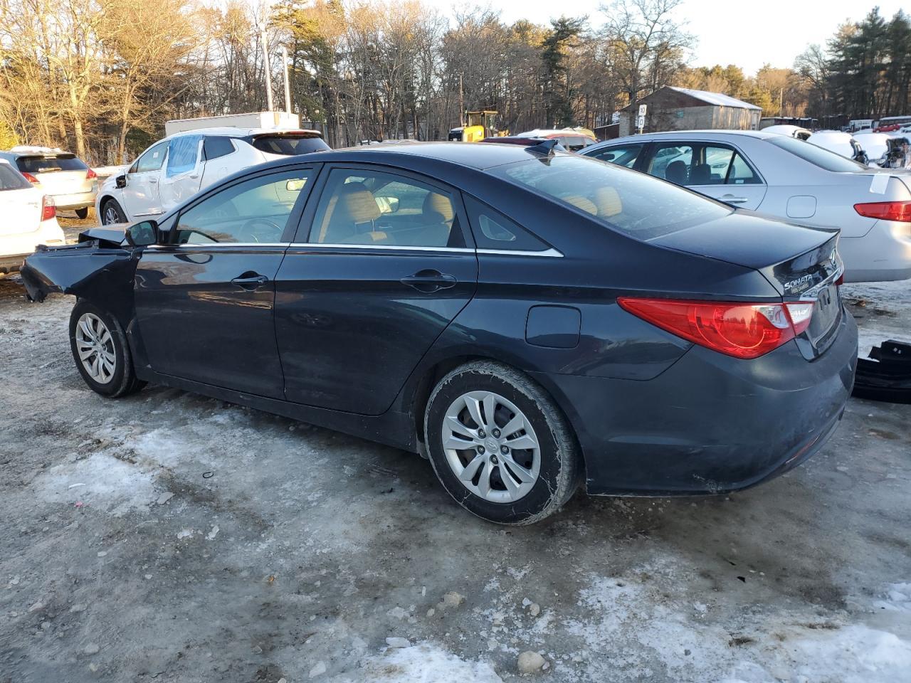 2011 HYUNDAI SONATA GLS - Image 2