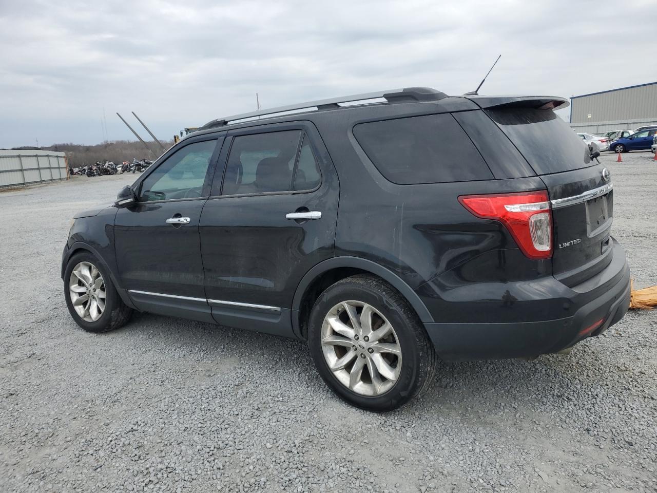 2013 FORD EXPLORER L - Image 2