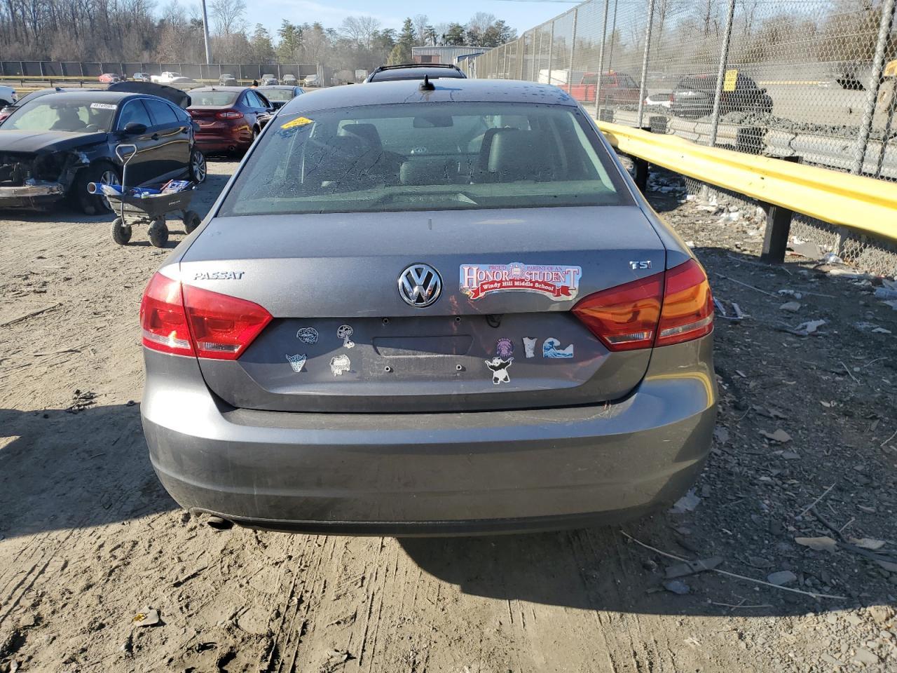2015 VOLKSWAGEN PASSAT S - Фото 6