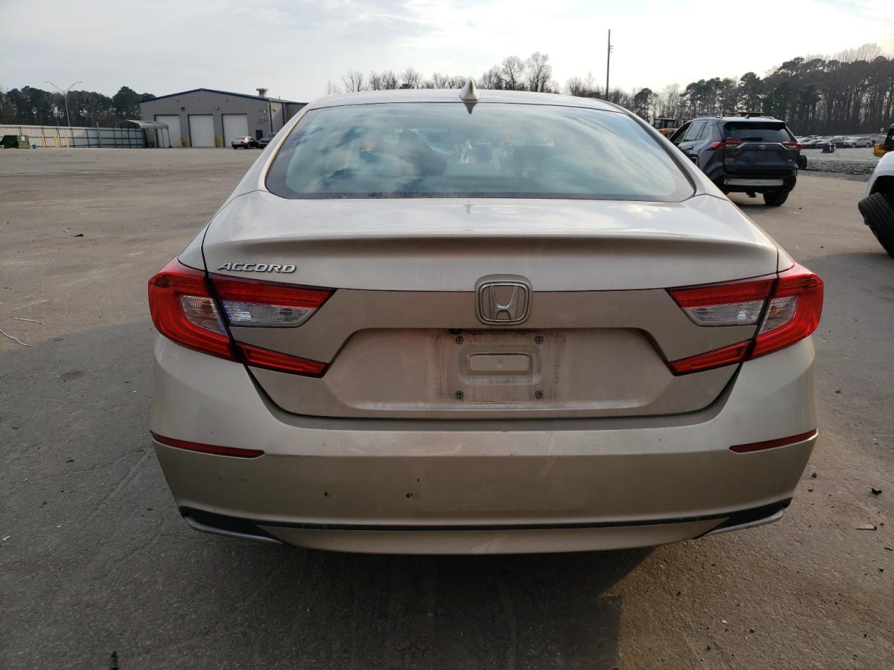 2018 HONDA ACCORD LX - Фото 6