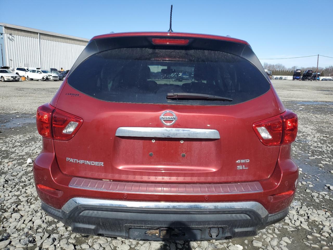 2017 NISSAN PATHFINDER - Фото 6