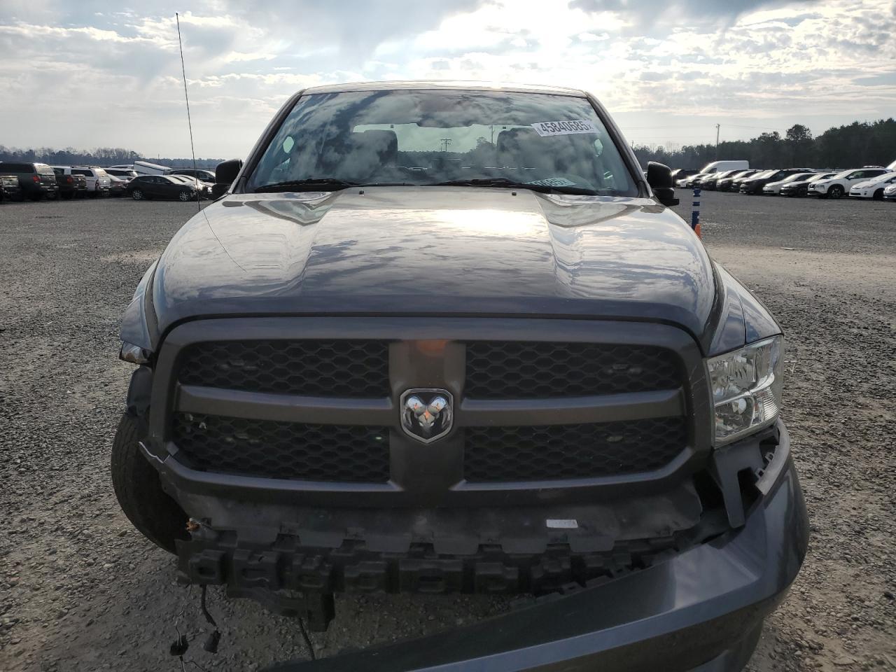 2018 RAM 1500 ST - Image 5