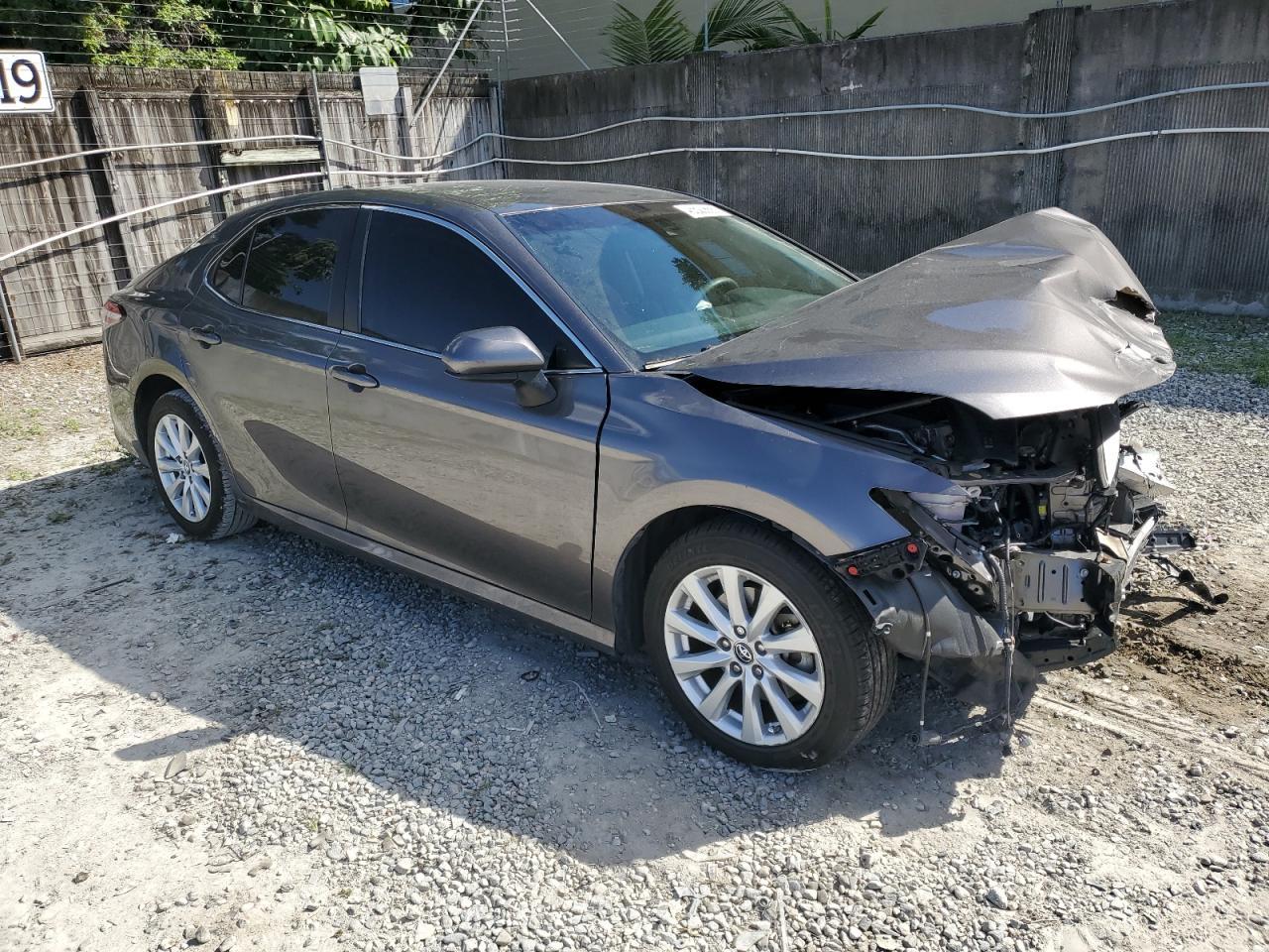 2019 TOYOTA CAMRY L - Фото 4