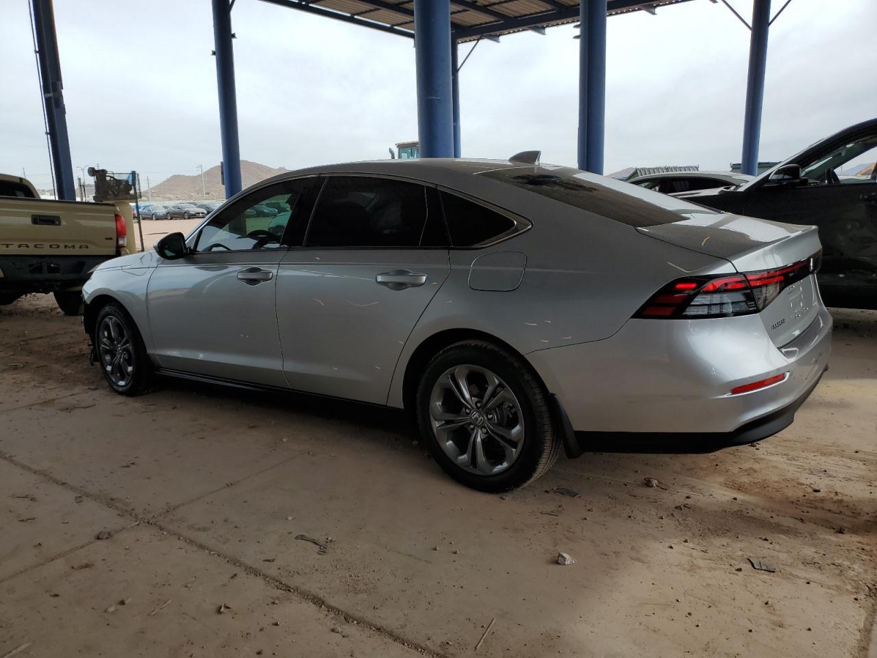 2024 HONDA ACCORD EX - Фото 2