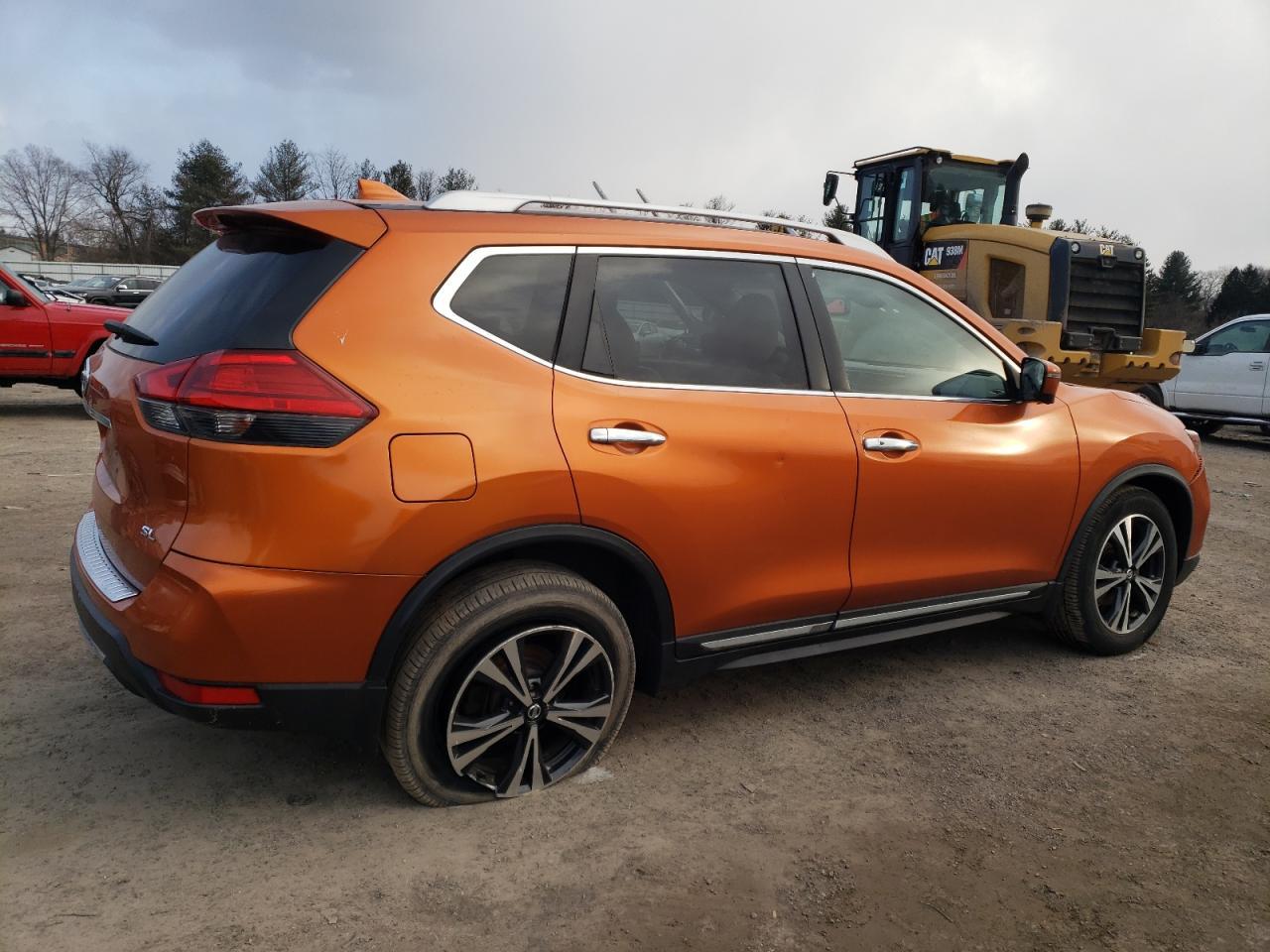 2017 NISSAN ROGUE S - Фото 3