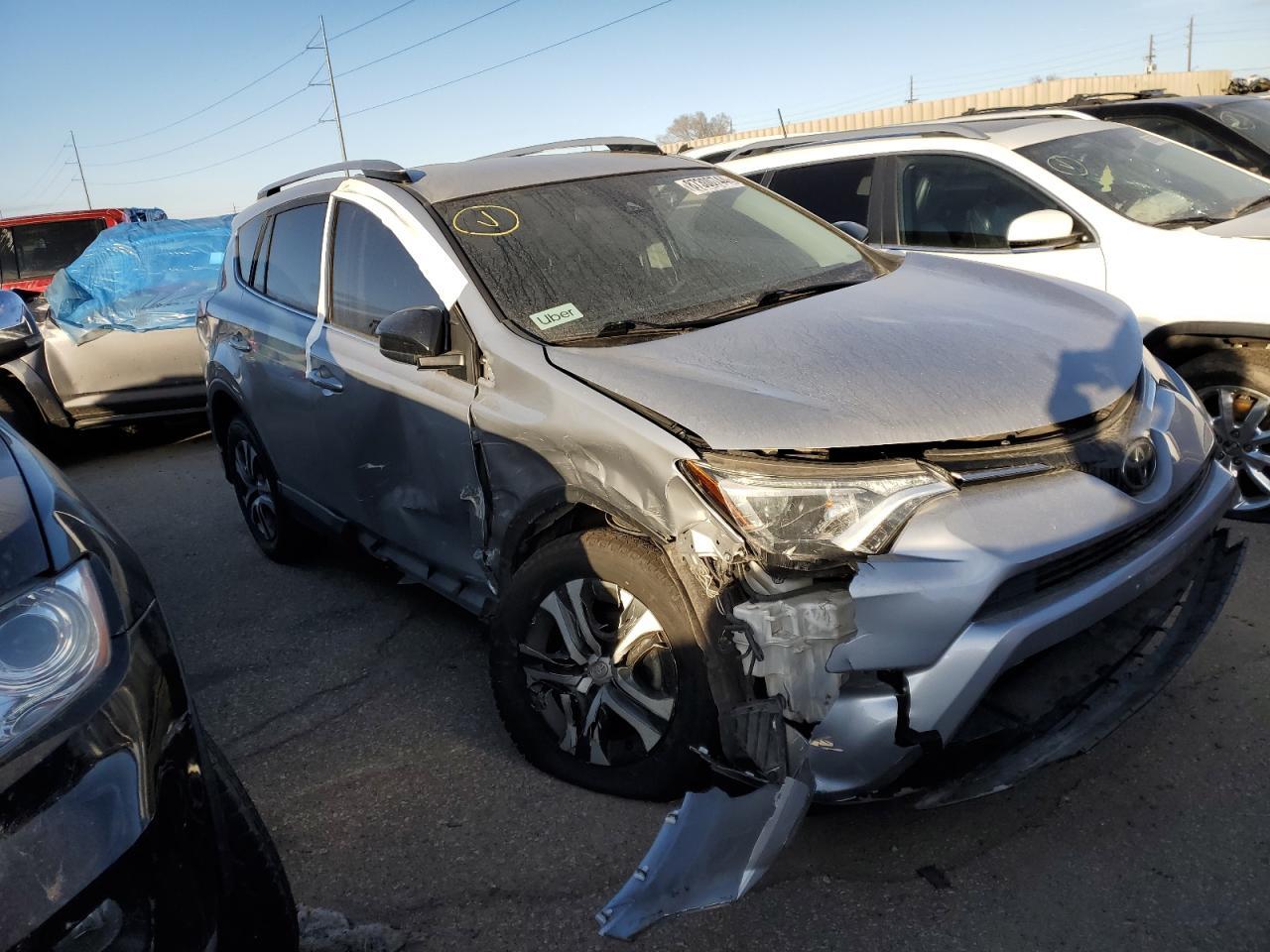 2018 TOYOTA RAV4 LE - Фото 4