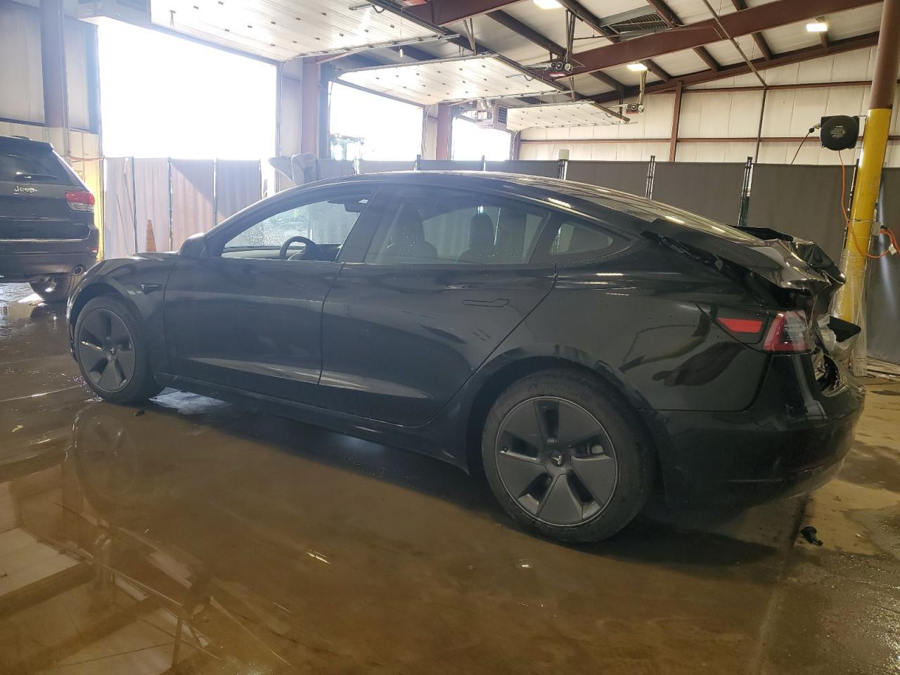 2022 TESLA MODEL 3 - Image 2