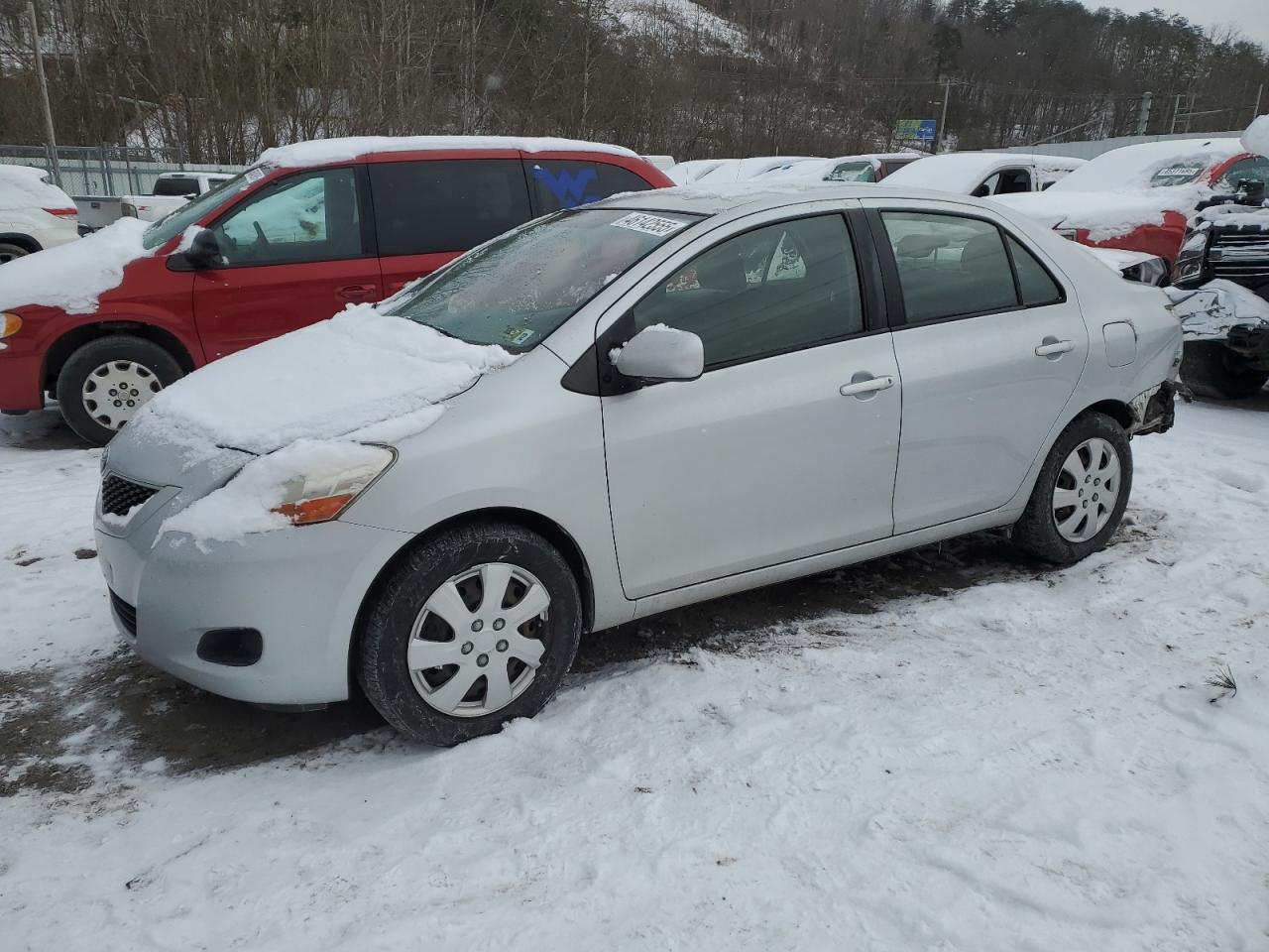 2011 TOYOTA YARIS