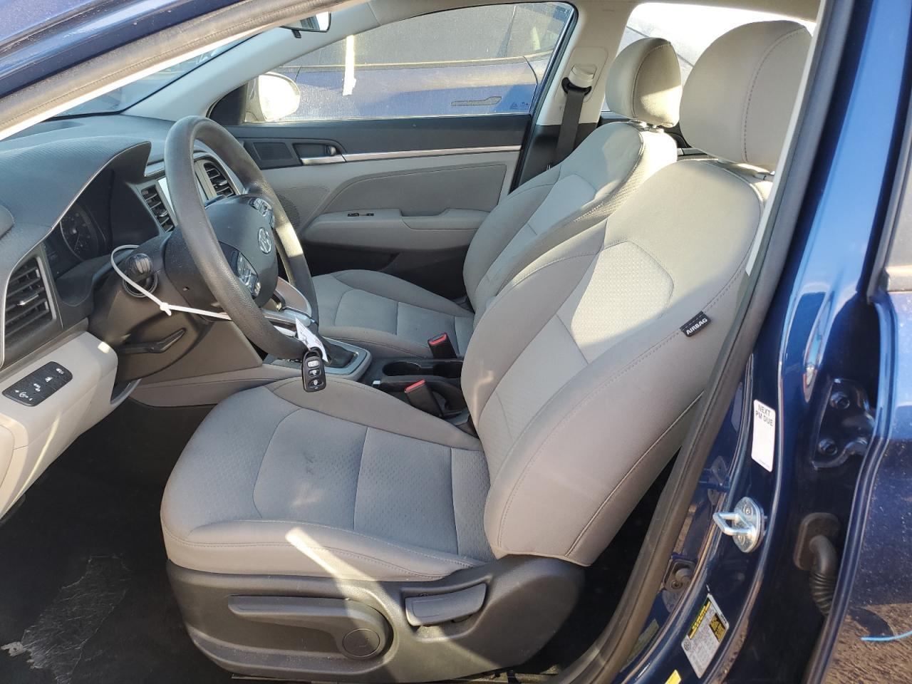 2019 HYUNDAI ELANTRA SE - Image 7
