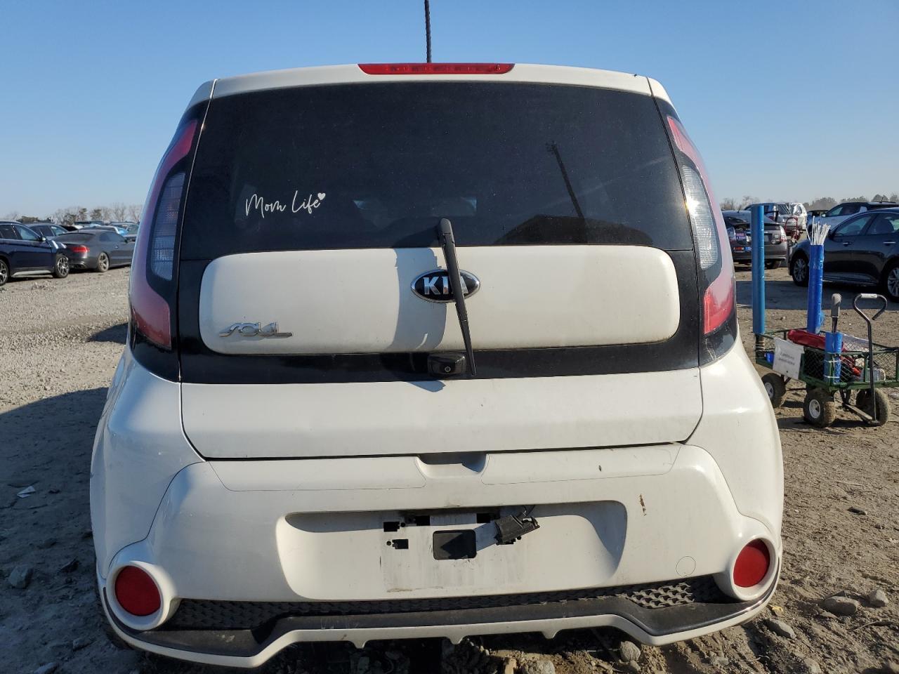 2016 KIA SOUL + - Image 6