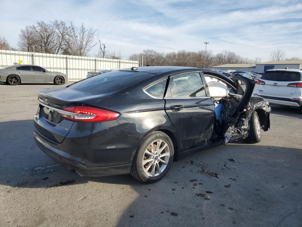2017 FORD FUSION SE - Image 3