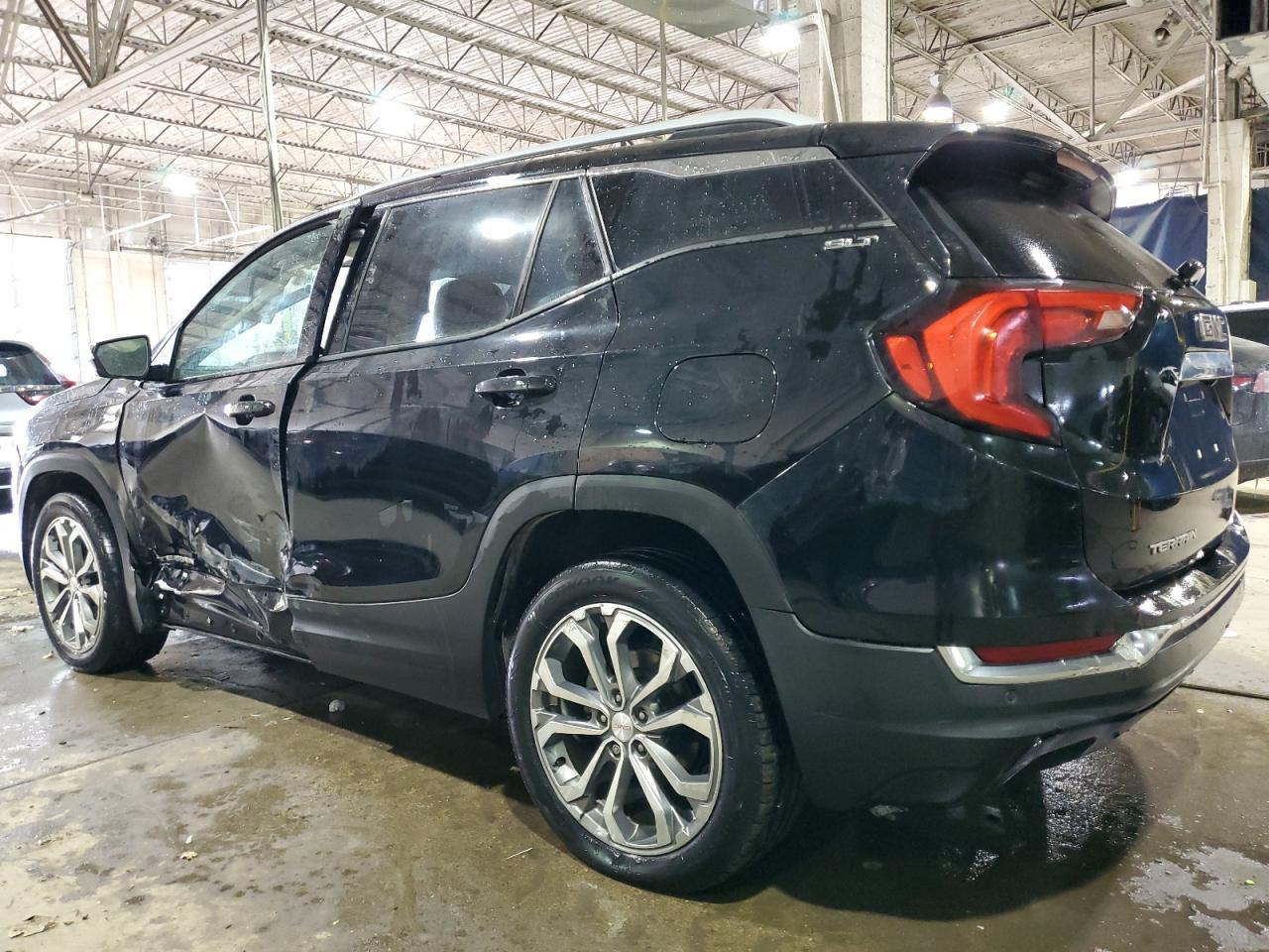 2018 GMC TERRAIN SL - Image 2