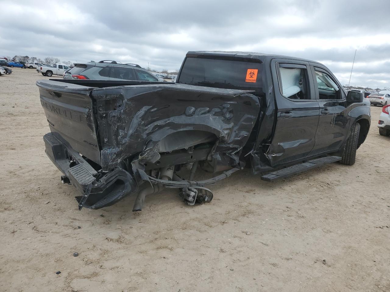 2023 CHEVROLET SILVERADO - Фото 3