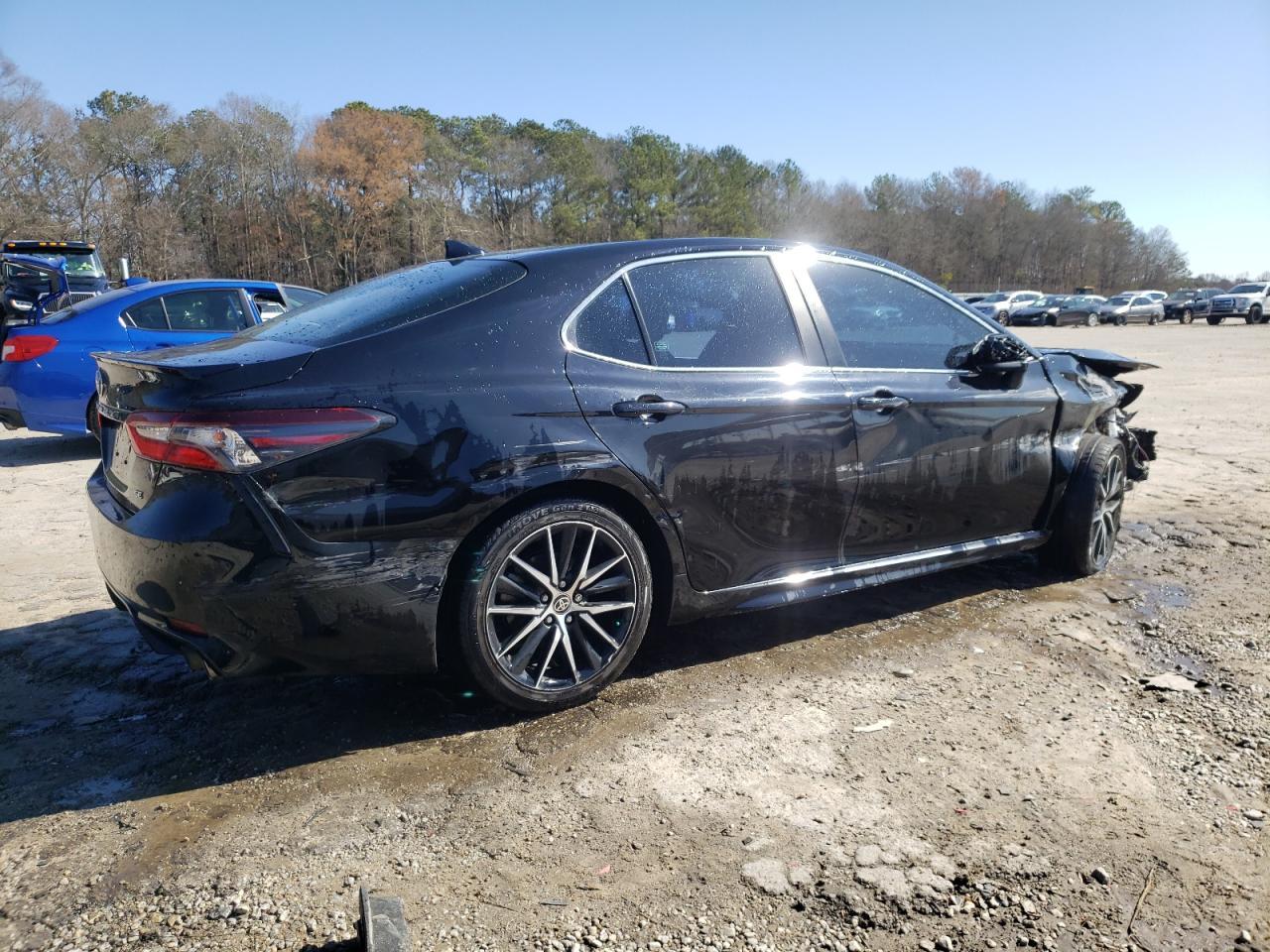 2021 TOYOTA CAMRY SE - Фото 3