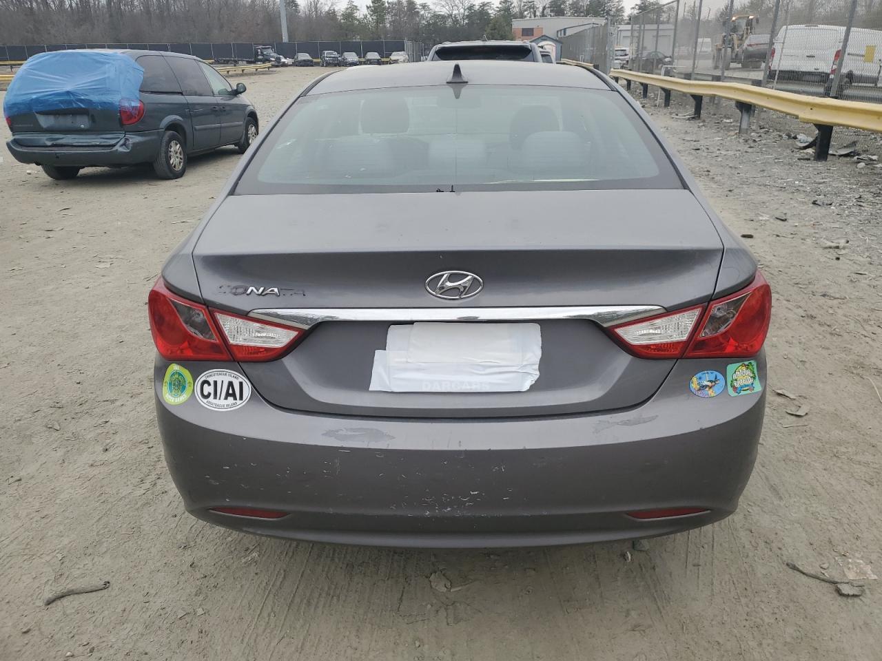 2011 HYUNDAI SONATA GLS - Image 6