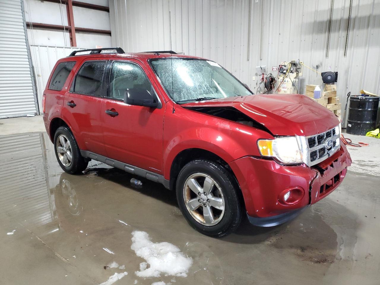 2012 FORD ESCAPE XLT - Image 4