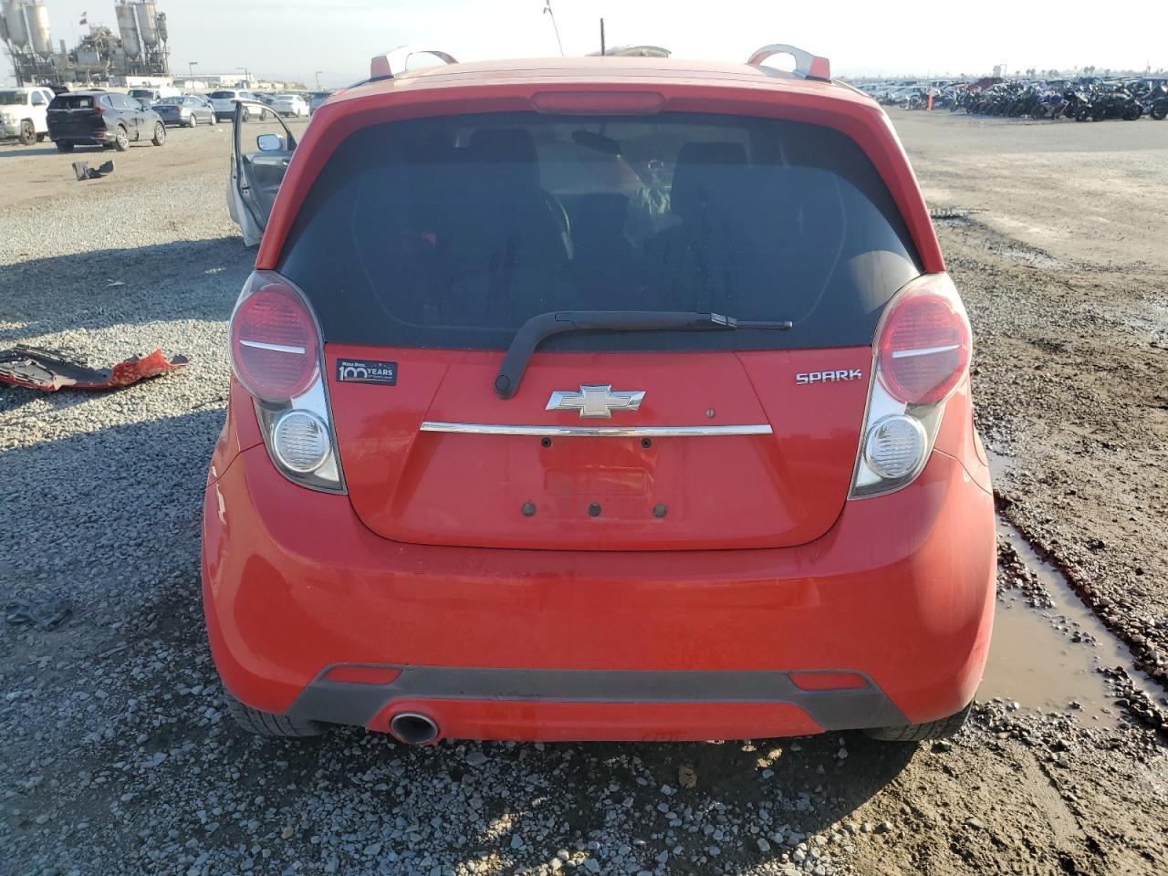 2015 CHEVROLET SPARK 2LT - Image 6
