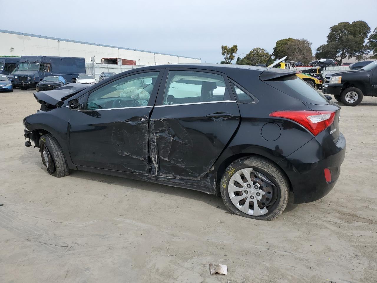 2016 HYUNDAI ELANTRA GT - Image 2