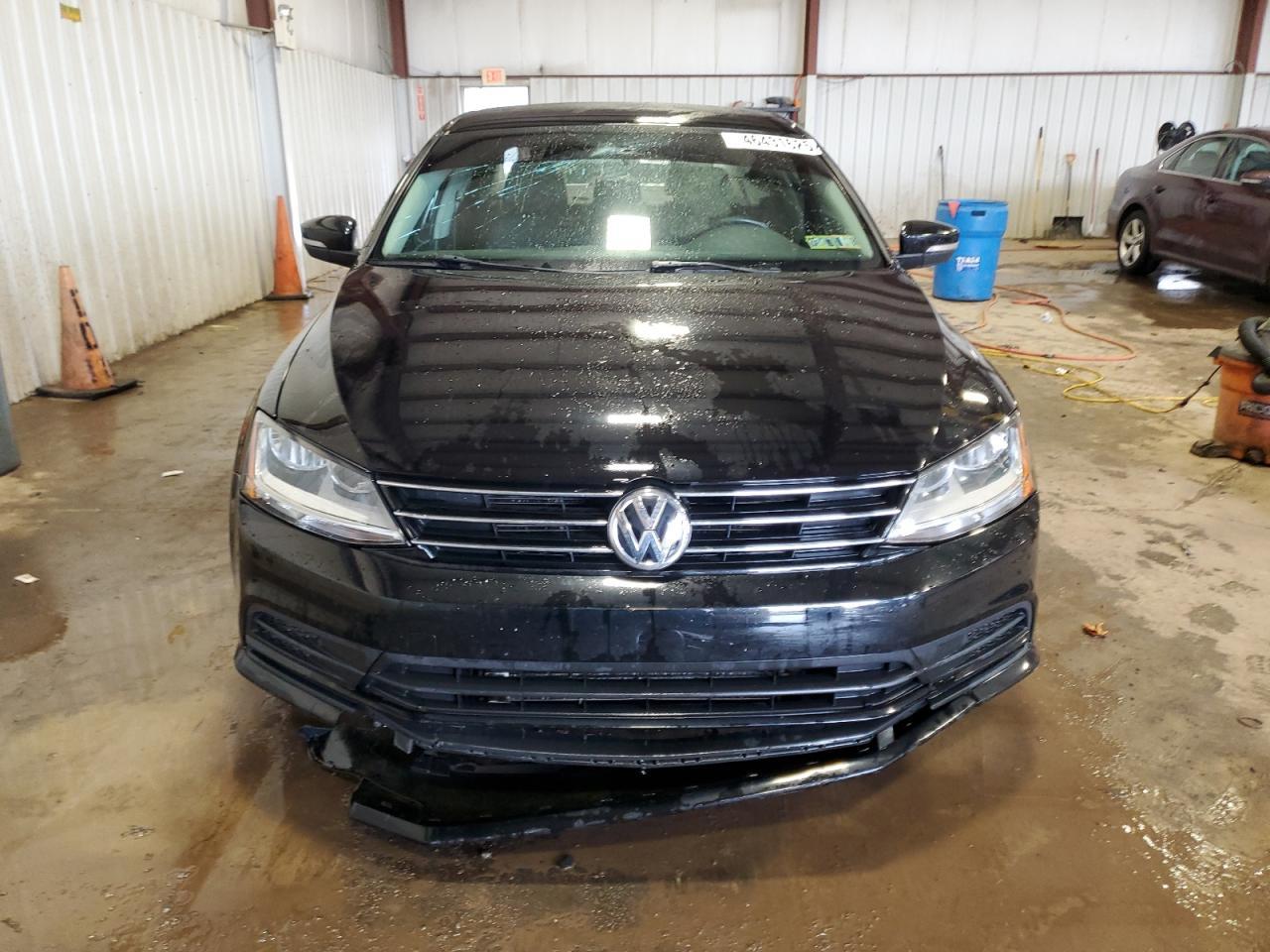 2017 VOLKSWAGEN JETTA SE - Image 5