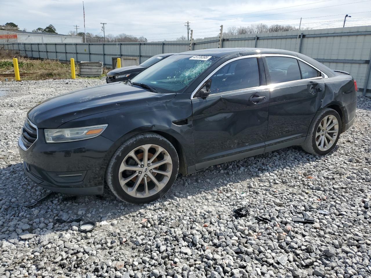 2013 FORD TAURUS LIM