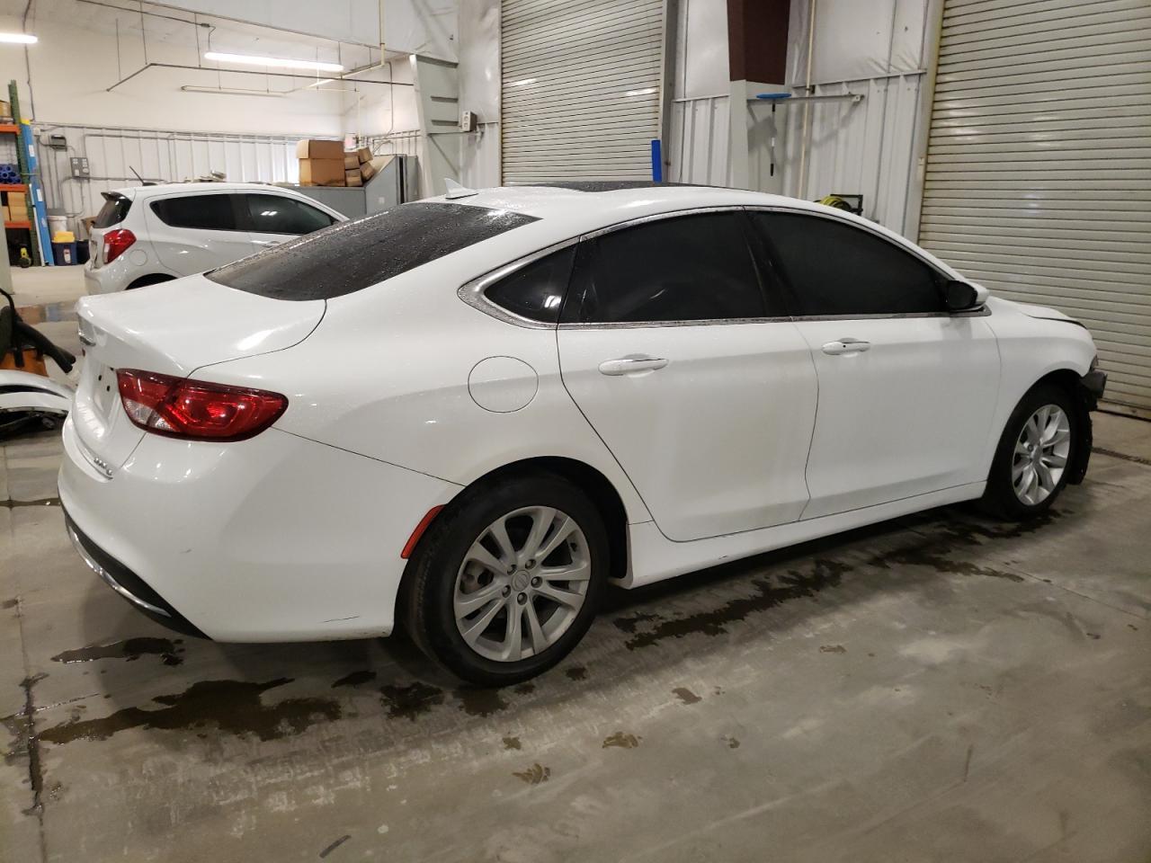 2015 CHRYSLER 200 C - Фото 3