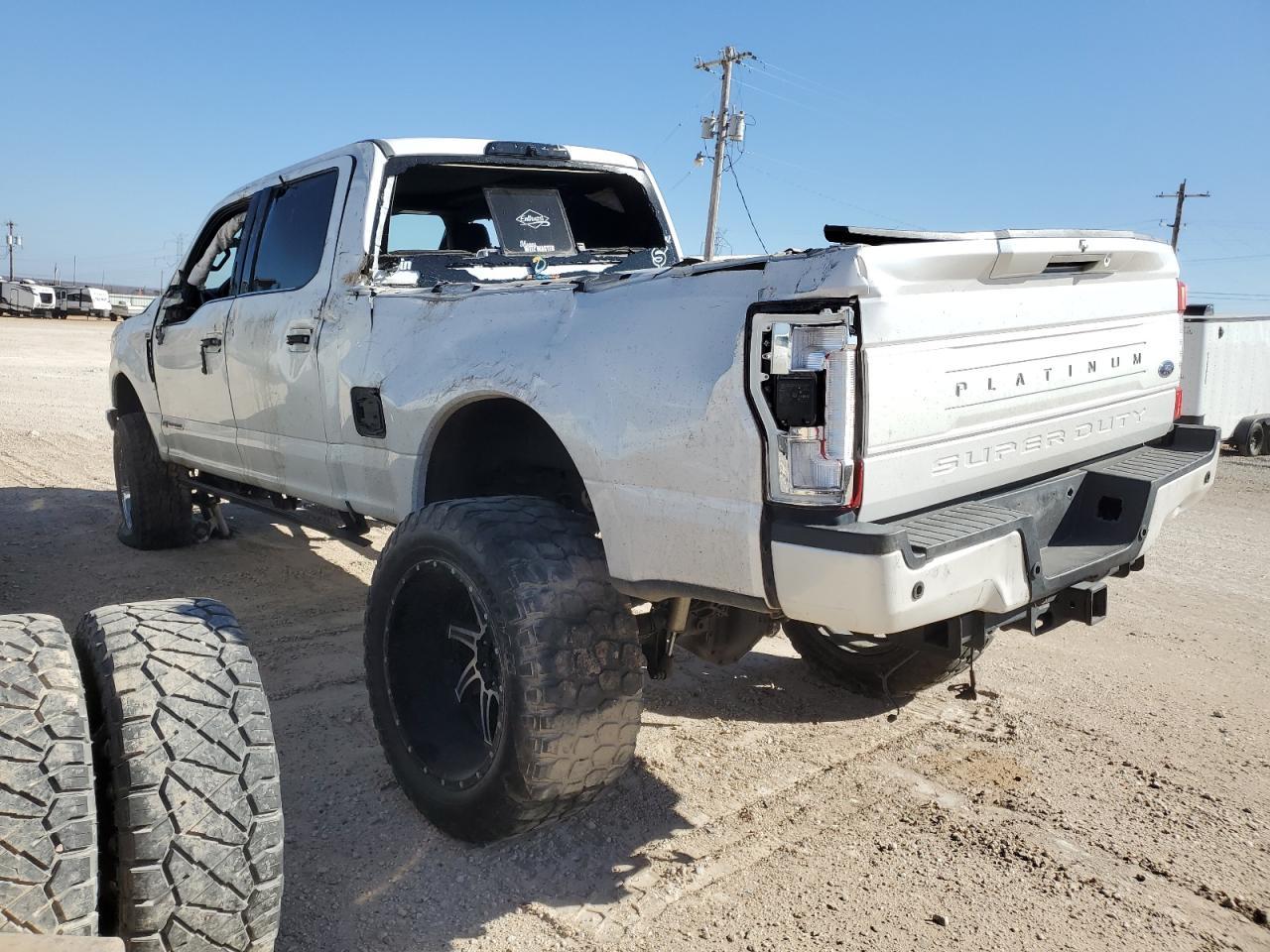 2017 FORD F350 SUPER - Image 2