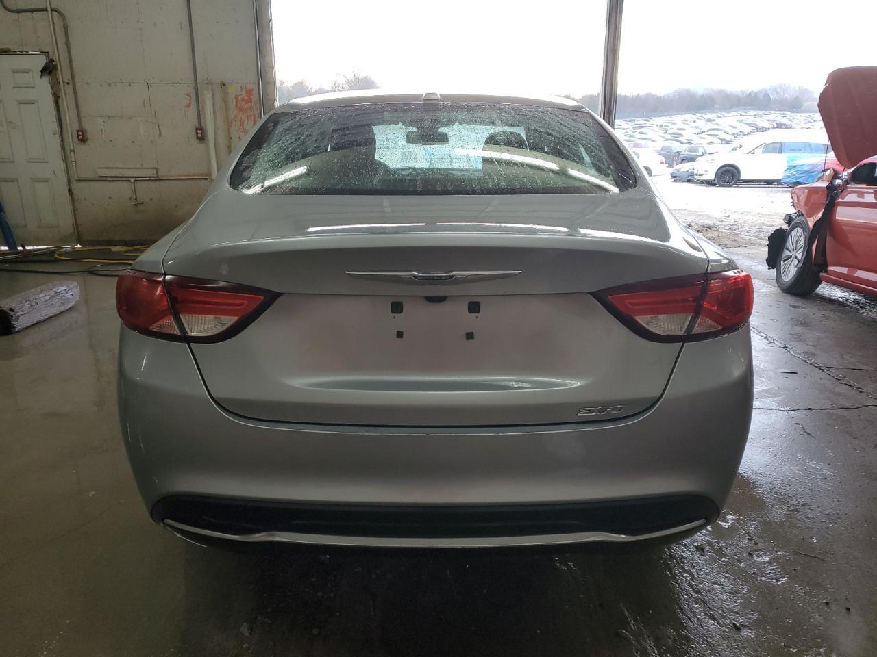 2015 CHRYSLER 200 LIMITE - Image 6