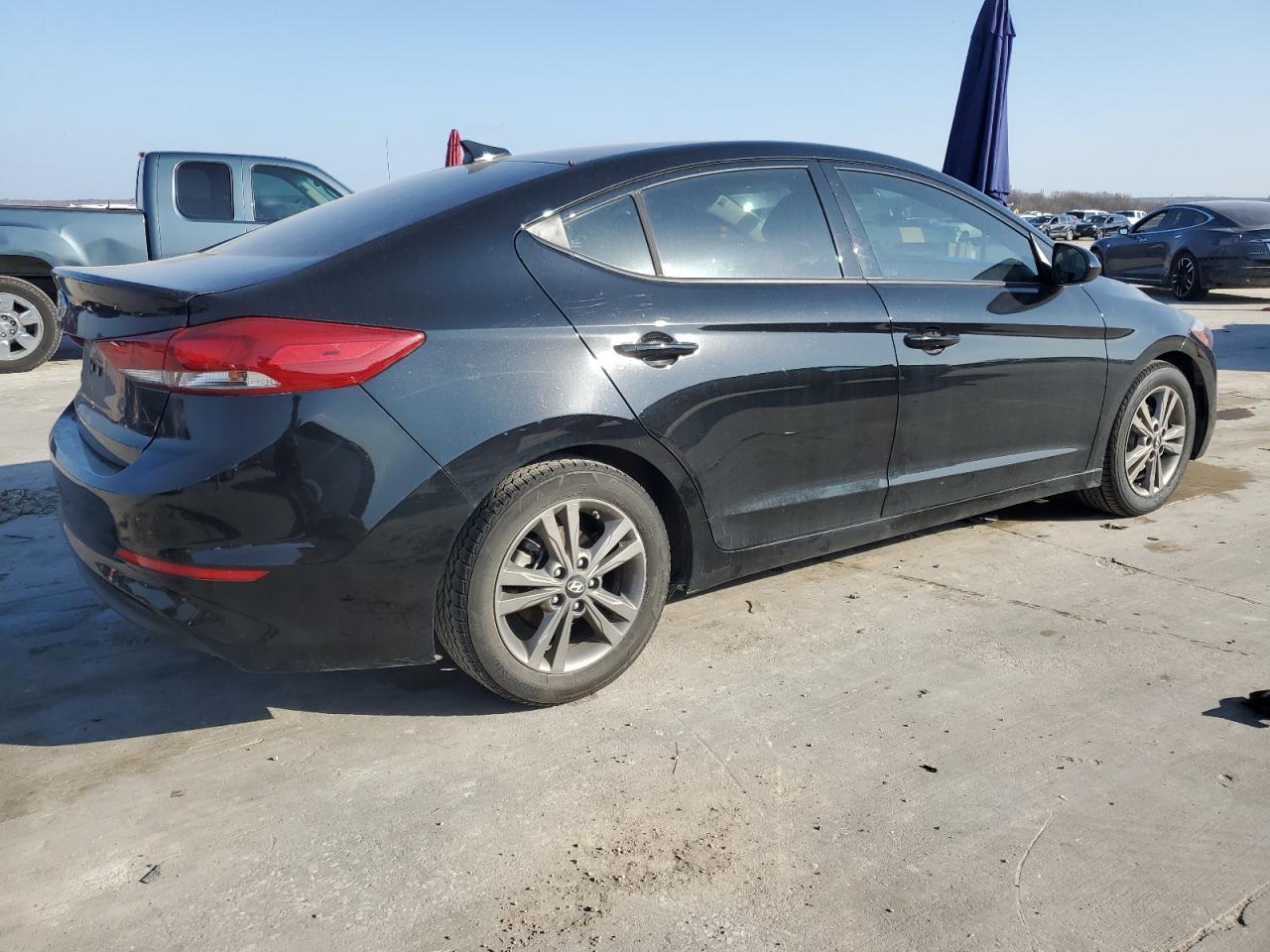 2018 HYUNDAI ELANTRA SE - Фото 3