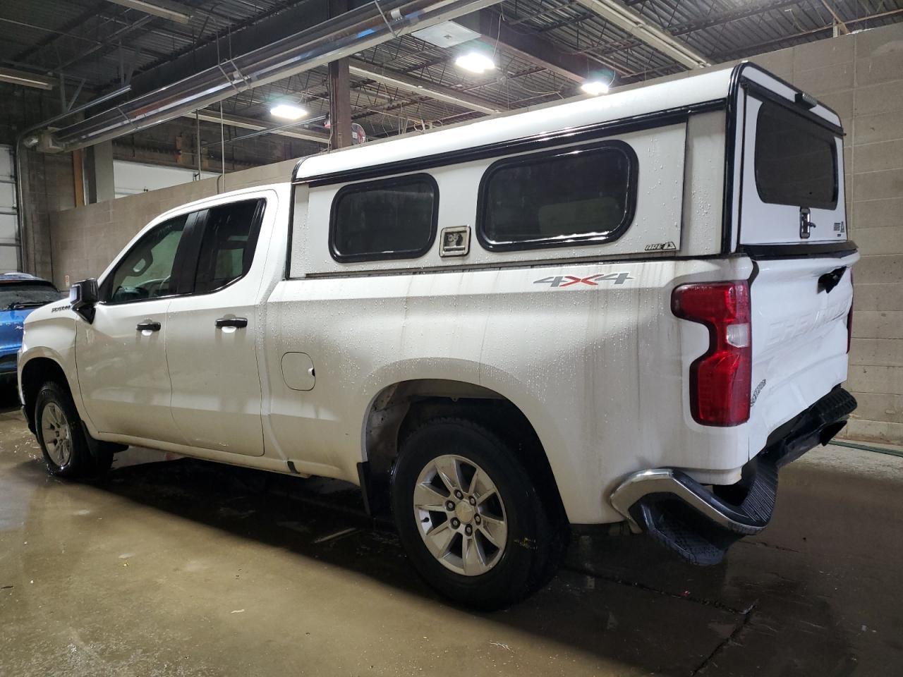 2019 CHEVROLET SILVERADO - Фото 2