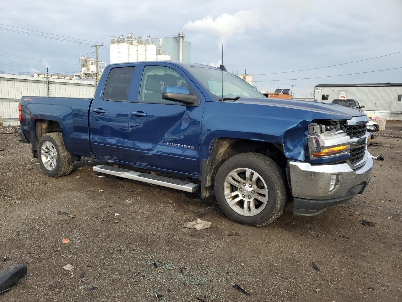 2017 CHEVROLET SILVERADO - Image 4