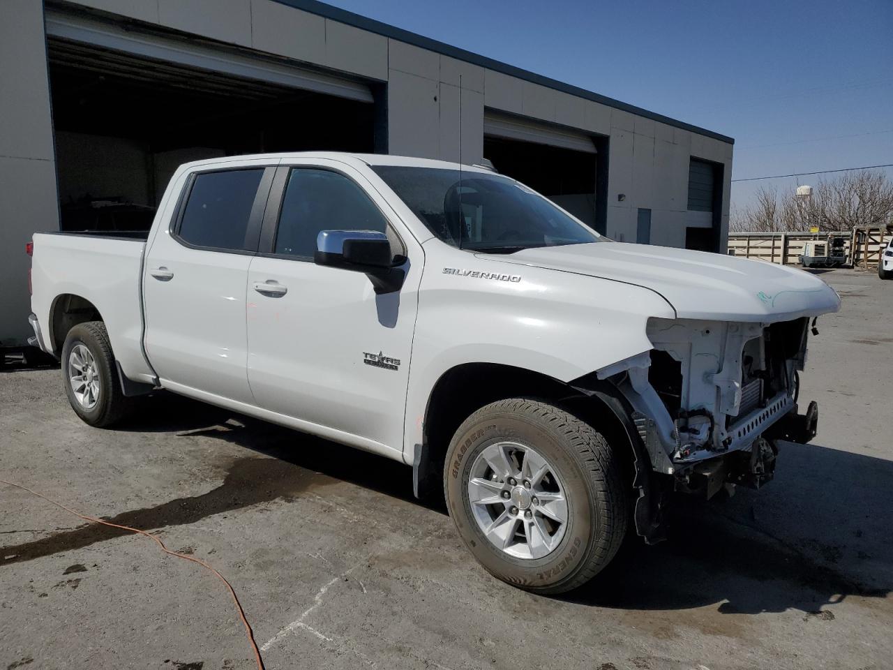 2023 CHEVROLET SILVERADO - Фото 4