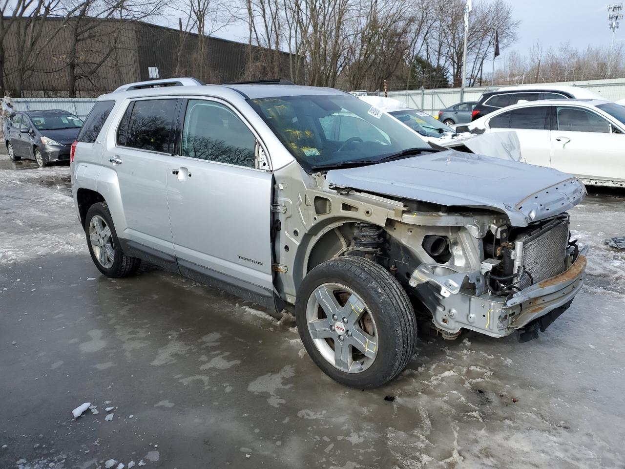 2012 GMC TERRAIN SL - Image 4