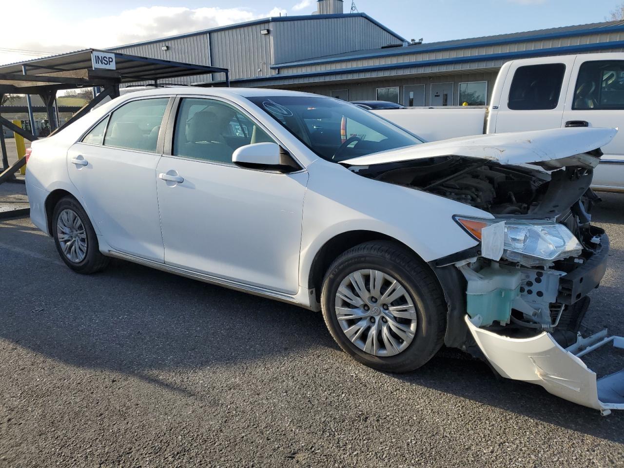 2013 TOYOTA CAMRY L - Фото 4